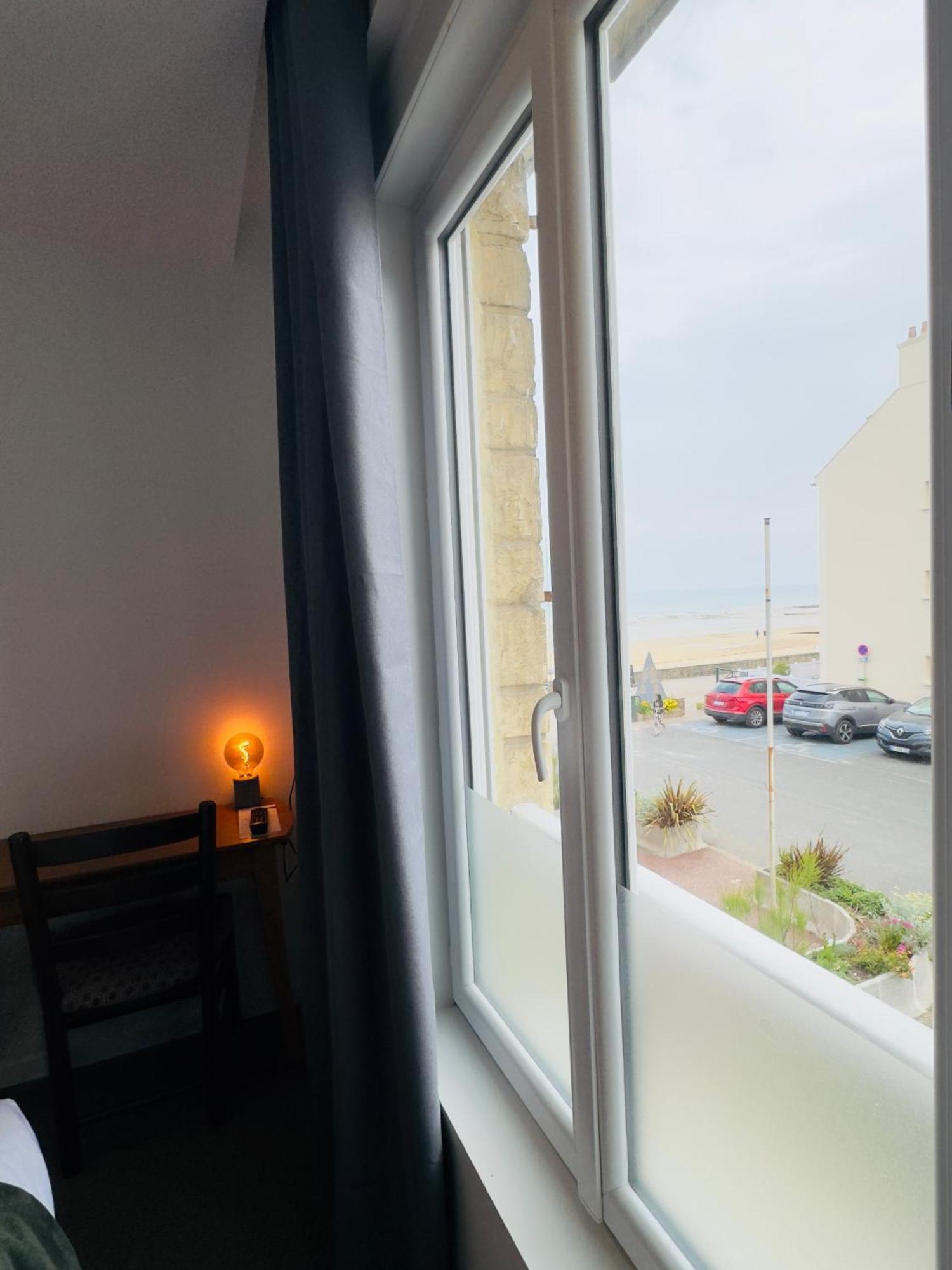 Le Clos Normand Saint-Aubin-Sur-Mer  Exteriör bild