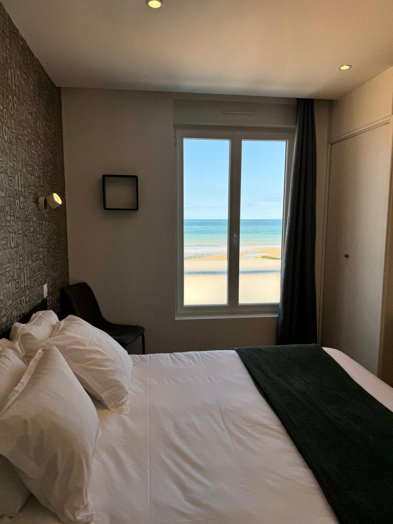 Le Clos Normand Saint-Aubin-Sur-Mer  Exteriör bild