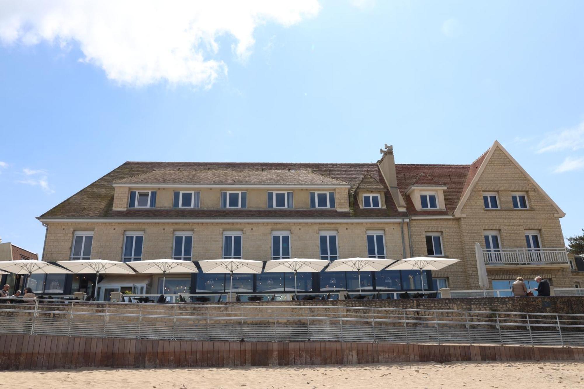 Le Clos Normand Saint-Aubin-Sur-Mer  Exteriör bild